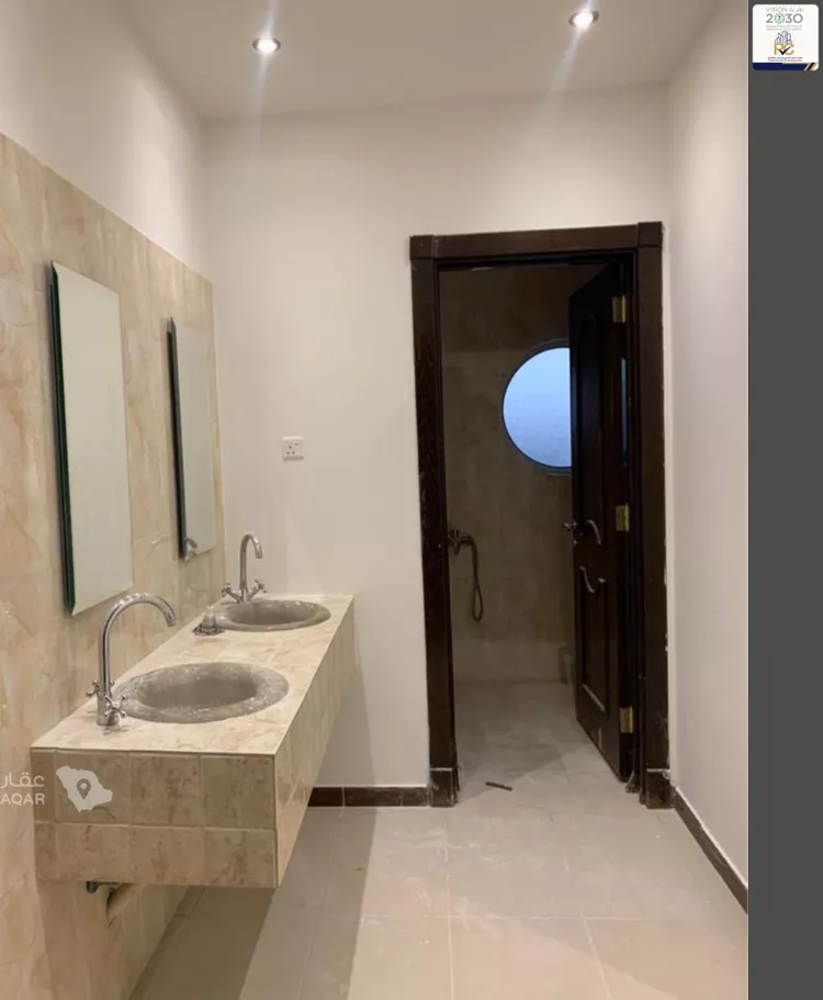 Floor for Rent in Riyadh Al Yasmin 10