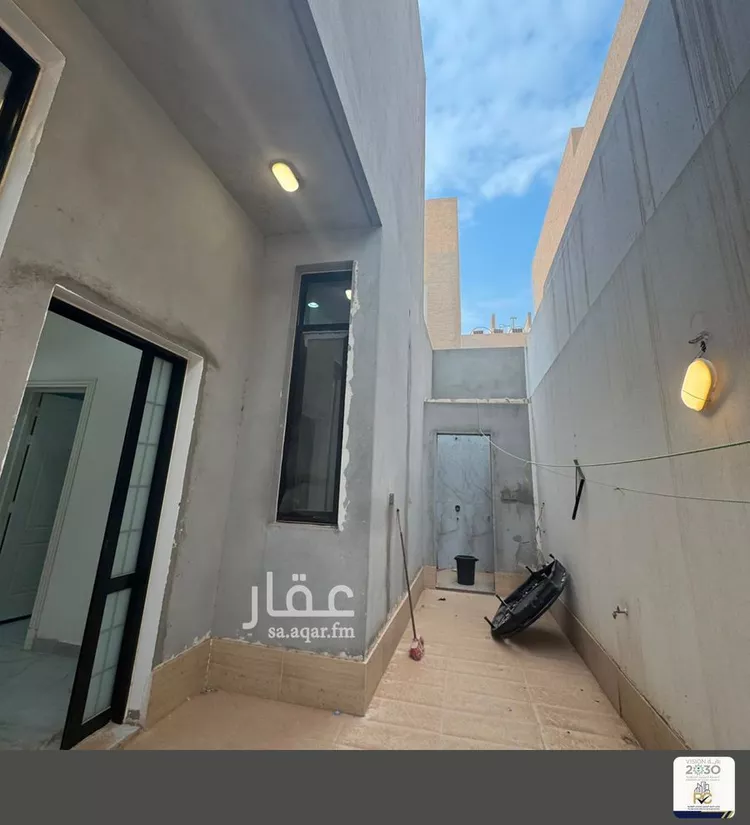 فيلا للبيع في شارع الجال, حي لبن, مدينة الرياض, منطقة الرياض صورة 3