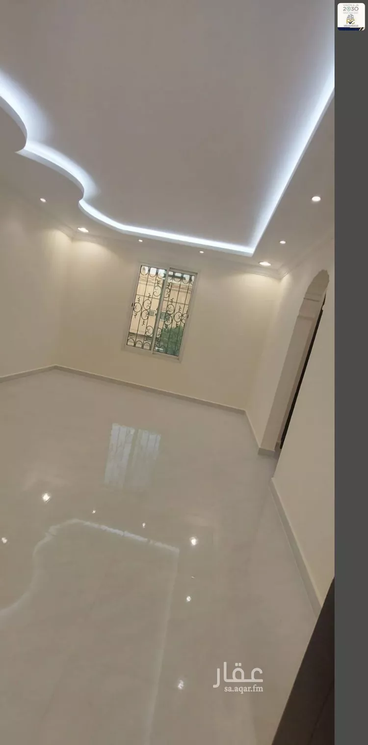 فيلا للبيع في شارع رقم 242, حي ظهرة لبن, مدينة الرياض, منطقة الرياض صورة 2