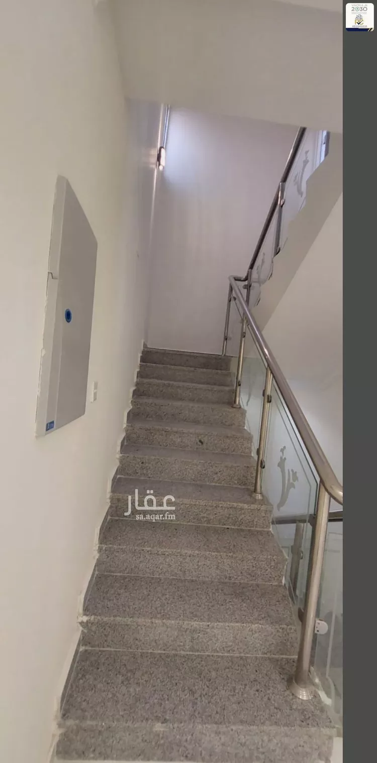 فيلا للبيع في شارع رقم 242, حي ظهرة لبن, مدينة الرياض, منطقة الرياض 17