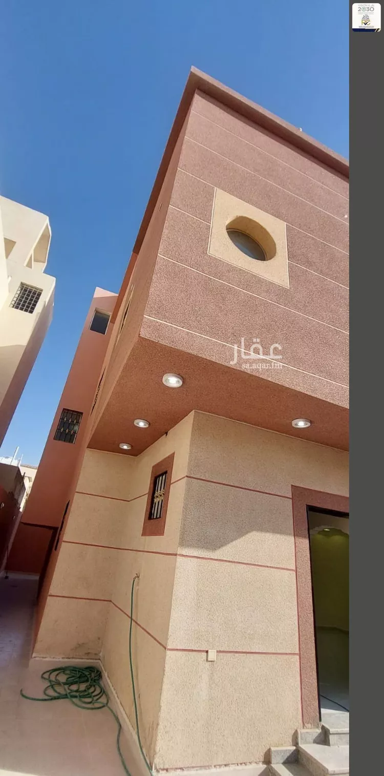 فيلا للبيع في شارع رقم 242, حي ظهرة لبن, مدينة الرياض, منطقة الرياض 27