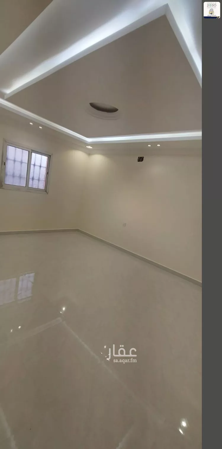 فيلا للبيع في شارع رقم 242, حي ظهرة لبن, مدينة الرياض, منطقة الرياض 15