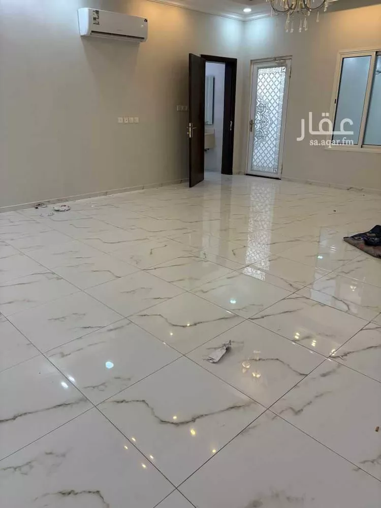 فيلا للإيجار في شارع برقان ، حي ضاحية الملك فهد ، الدمام ، الدمام صورة 2