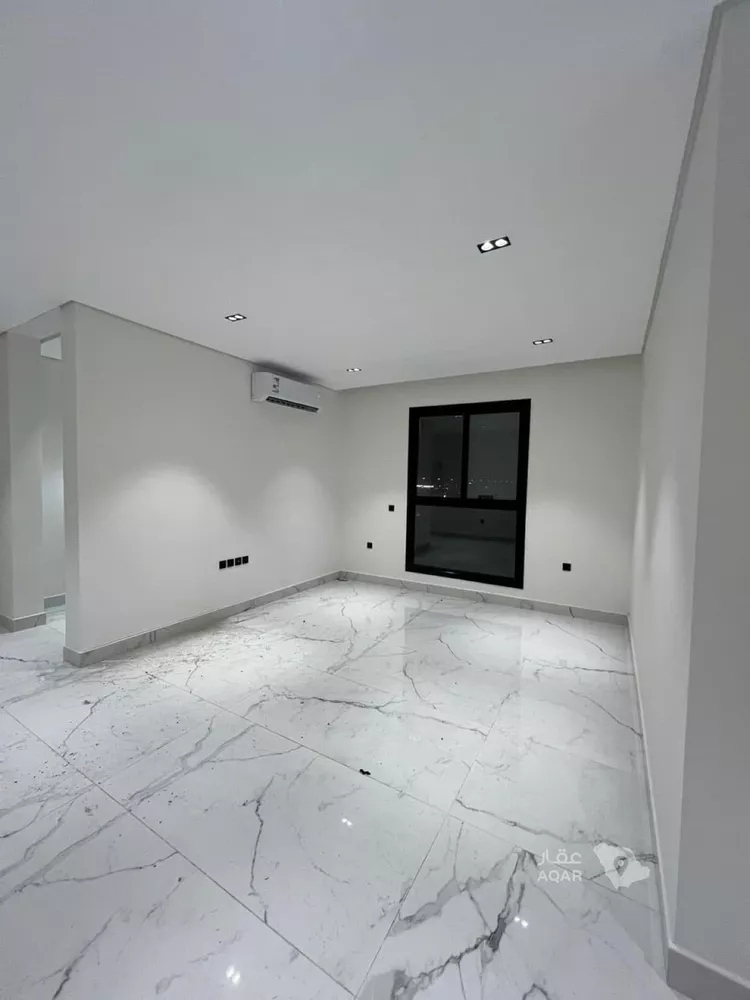 Floor for Sale in Riyadh Al Yasmin 12
