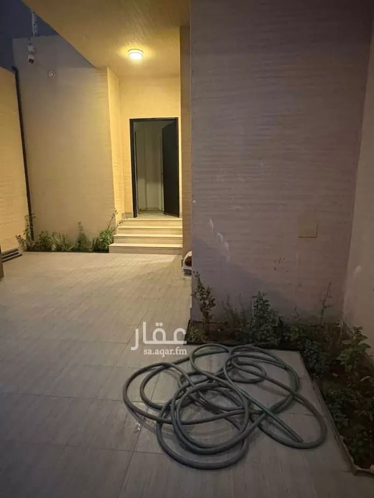 Floor for Sale in Riyadh An Nuzhah صورة 3