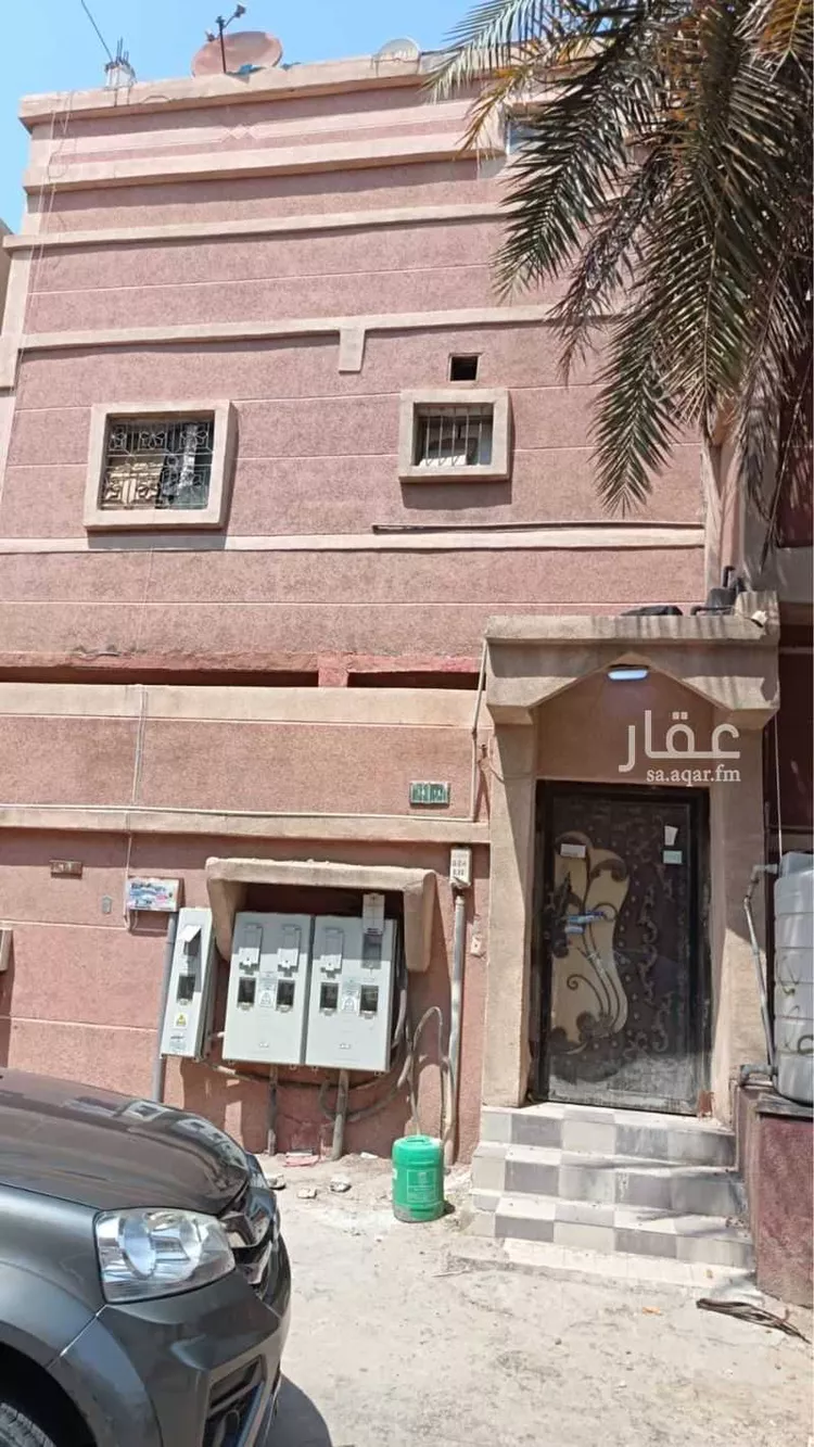 عمارة للبيع في شارع 14ا, حي القادسية, مدينة الدمام, المنطقة الشرقية صورة 2