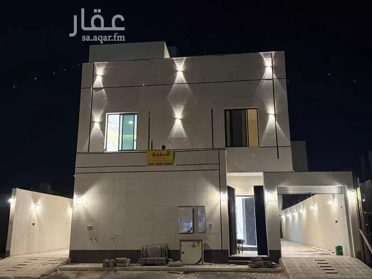 دور للبيع في شارع جنوبي, حي الجنادرية, مدينة الرياض, منطقة الرياض