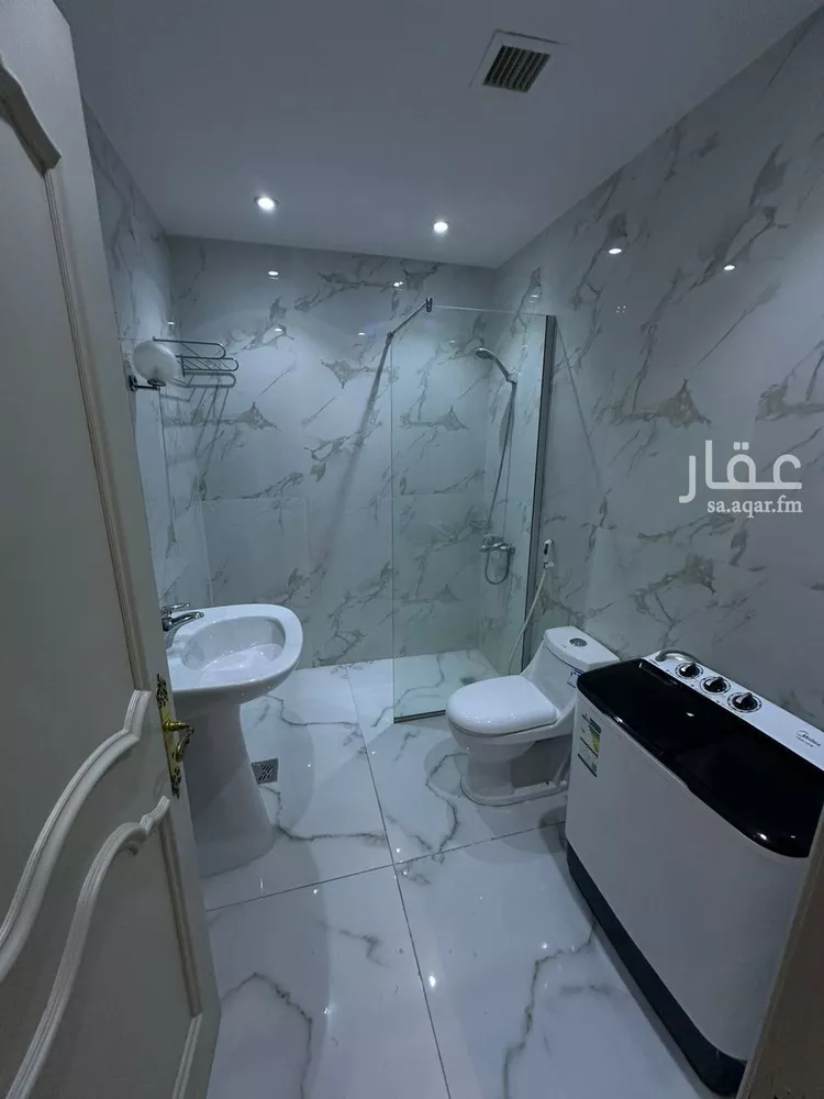 Apartment for Rent in Jeddah Al Faisaliah 11