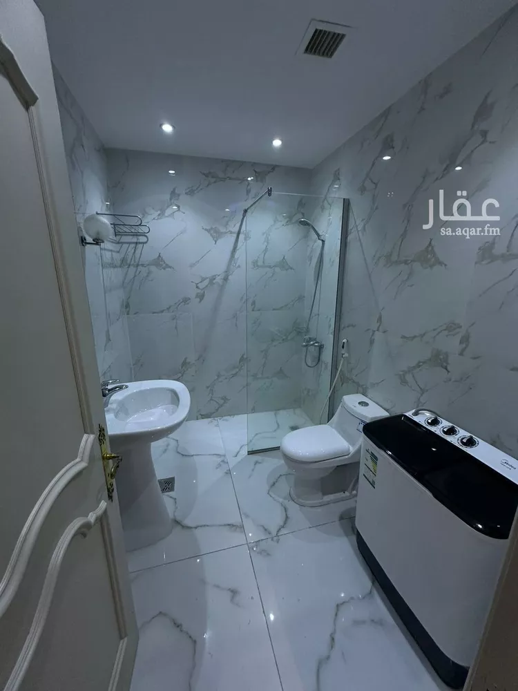 Apartment for Rent in Jeddah Al Faisaliah 11