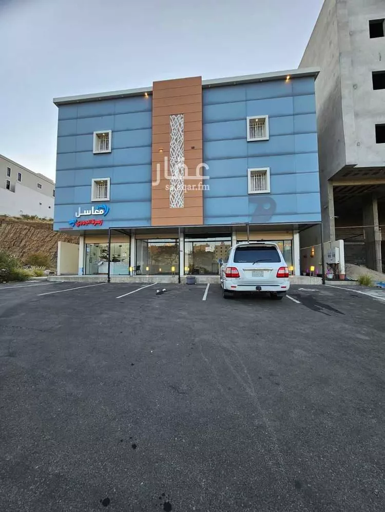 محل للإيجار في شارع طريق مكة المكرمة, حي المنتزة, مدينة أبها, منطقة عسير صورة 2