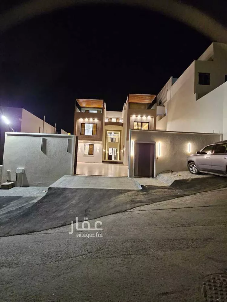 فيلا للبيع في شارع الخيالة, حي القري, مدينة أبها, منطقة عسير