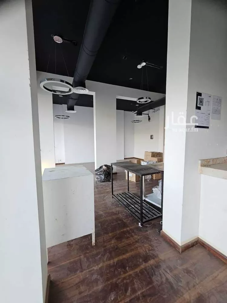 محل للإيجار في شارع طريق مكة المكرمة, حي المنتزة, مدينة أبها, منطقة عسير صورة 3