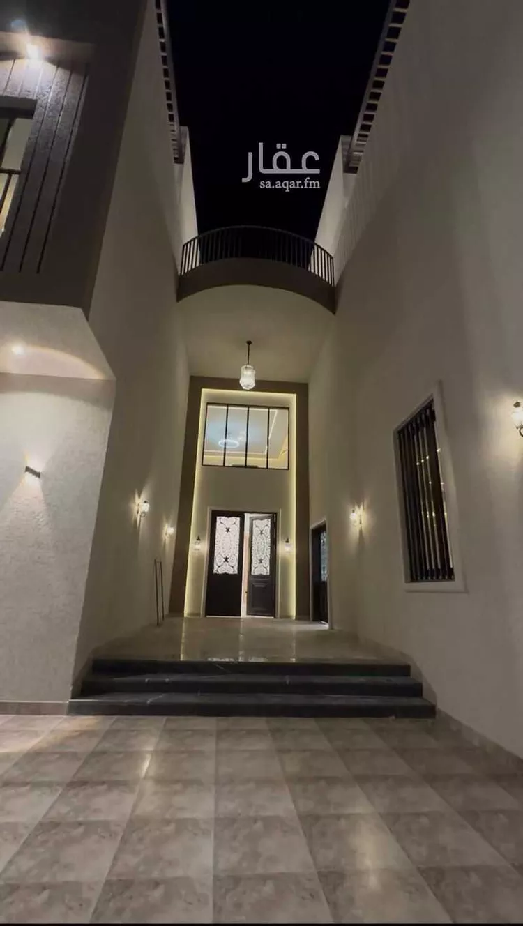 فيلا للبيع في شارع الخيالة, حي القري, مدينة أبها, منطقة عسير صورة 2