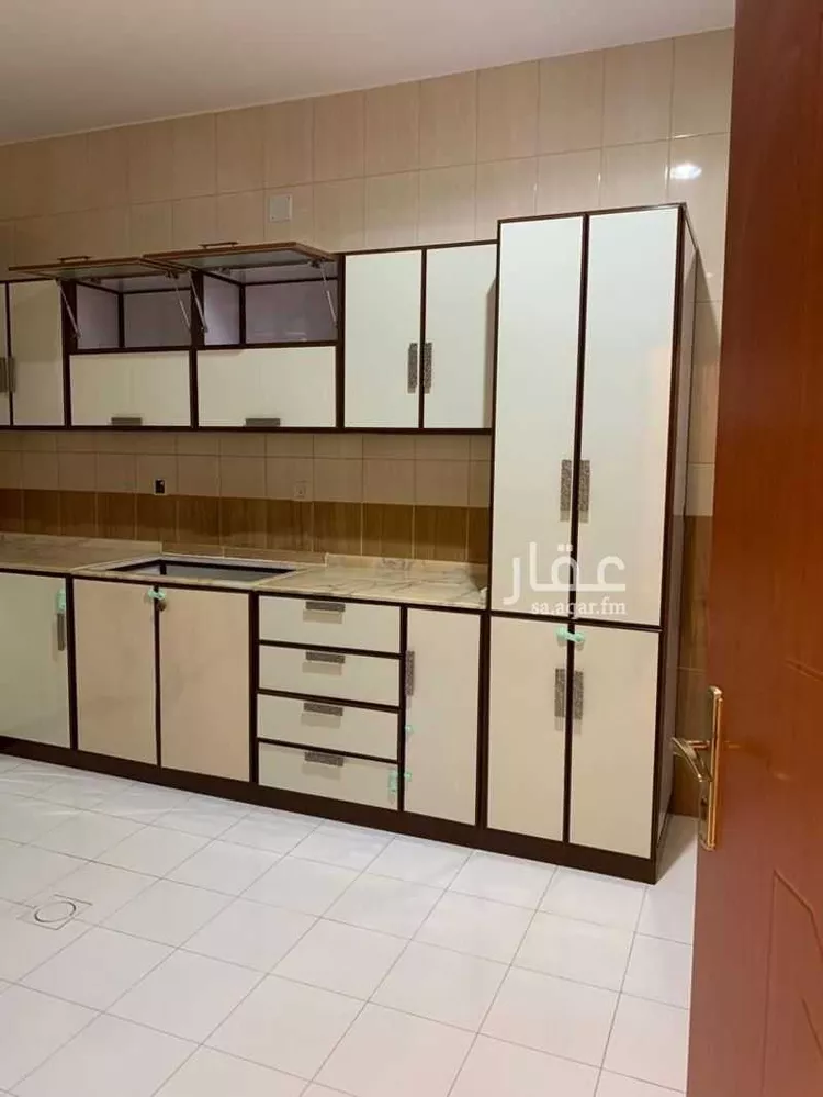 شقة للإيجار في شارع البراري, حي الوصايف, مدينة أبها, منطقة عسير صورة 4