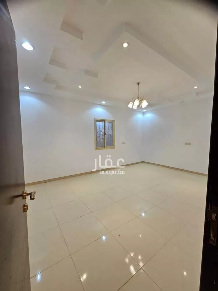 شقة للإيجار في شارع طريق صرد بن عبداللة الأزدي, حي الوصايف, مدينة أبها, منطقة عسير صورة 3