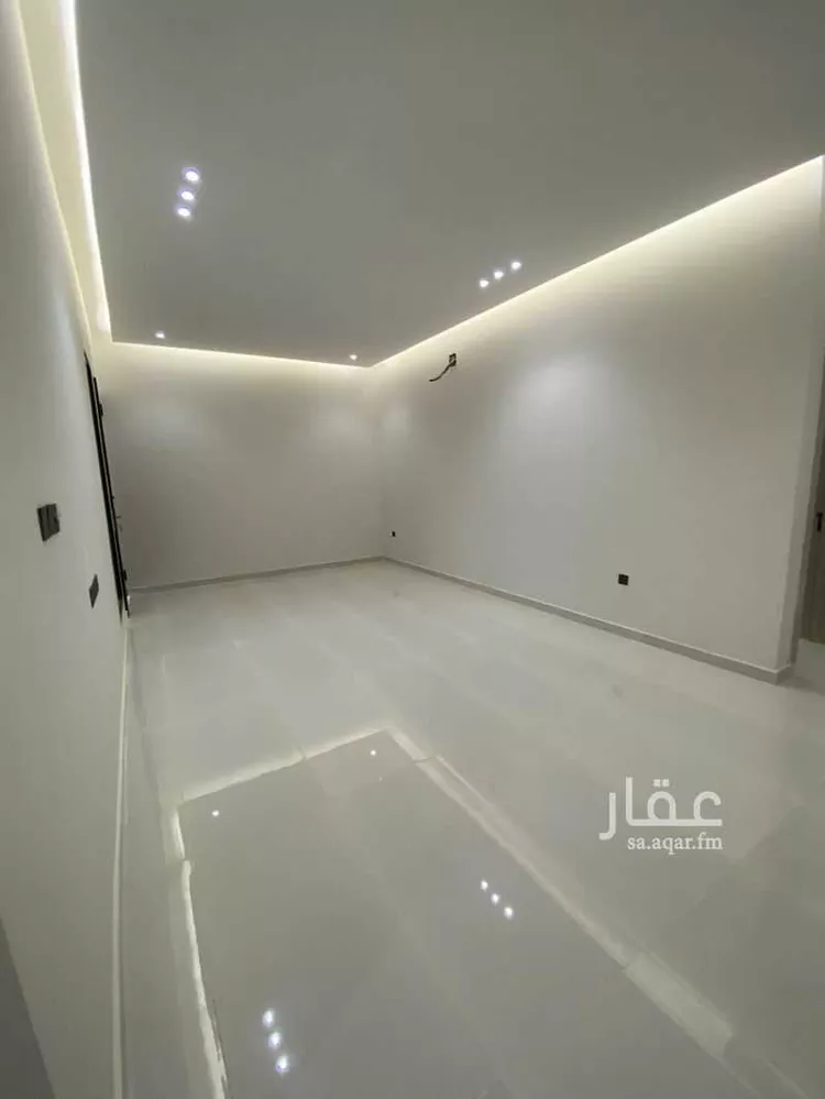 Floor for Sale in Riyadh Ash Sharq 11