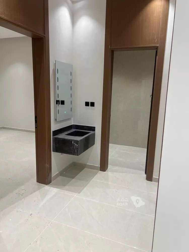 Floor for Sale in Riyadh Ad Duraihimiyah 7