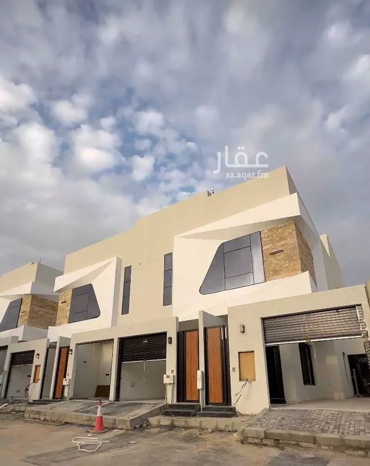 فيلا للبيع في شارع مسعود بن سارية, حي الزهرة, مدينة الرياض, منطقة الرياض صورة 2