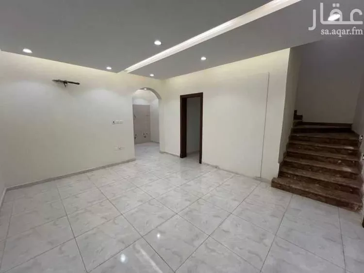 فيلا للبيع في شارع عبدالله ابن القاسم, حي الفلاح, مدينة جدة, منطقة مكة المكرمة صورة 3