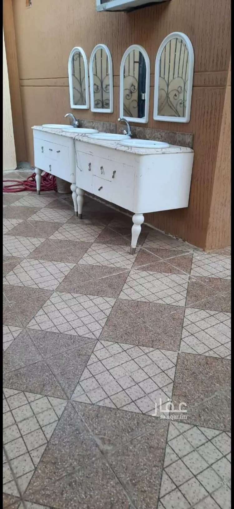 عمارة للبيع في شارع محمد بن ماهان النيسابوري ، حي المنطقة الصناعية ، المدينة المنورة ، منطقة المدينة المنورة 13