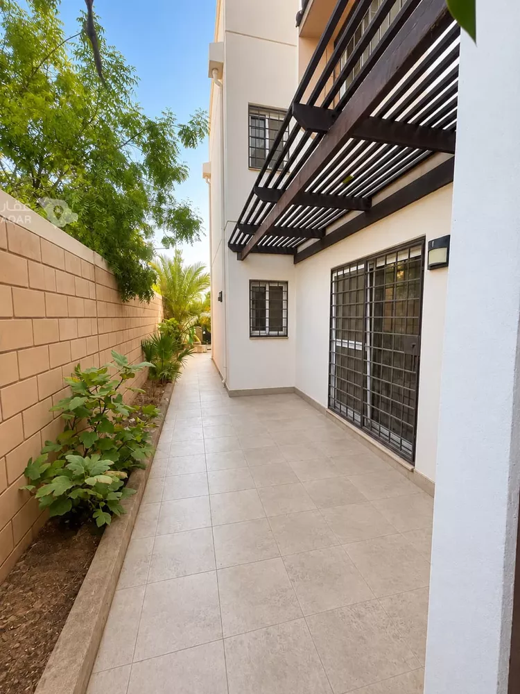 Villa for Sale in Al Jubail Najd صورة 3