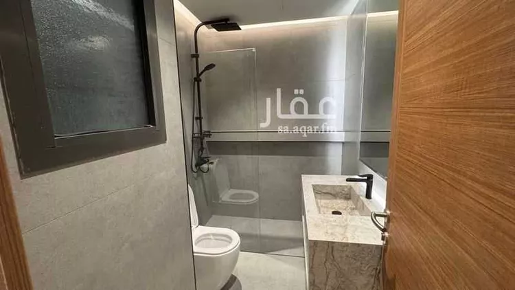 فيلا للبيع في شارع إبراهيم الوزان, حي مطار الملك خالد الدولي, مدينة الرياض, منطقة الرياض 23
