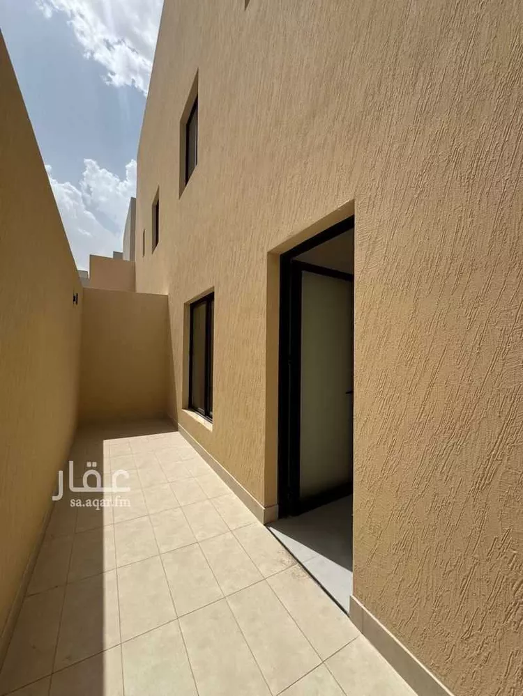 دور للبيع في شارع 6387, حي المعيزيلة, مدينة الرياض, منطقة الرياض 9