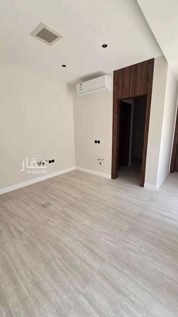 Floor for Sale in Riyadh Al Aqiq 8