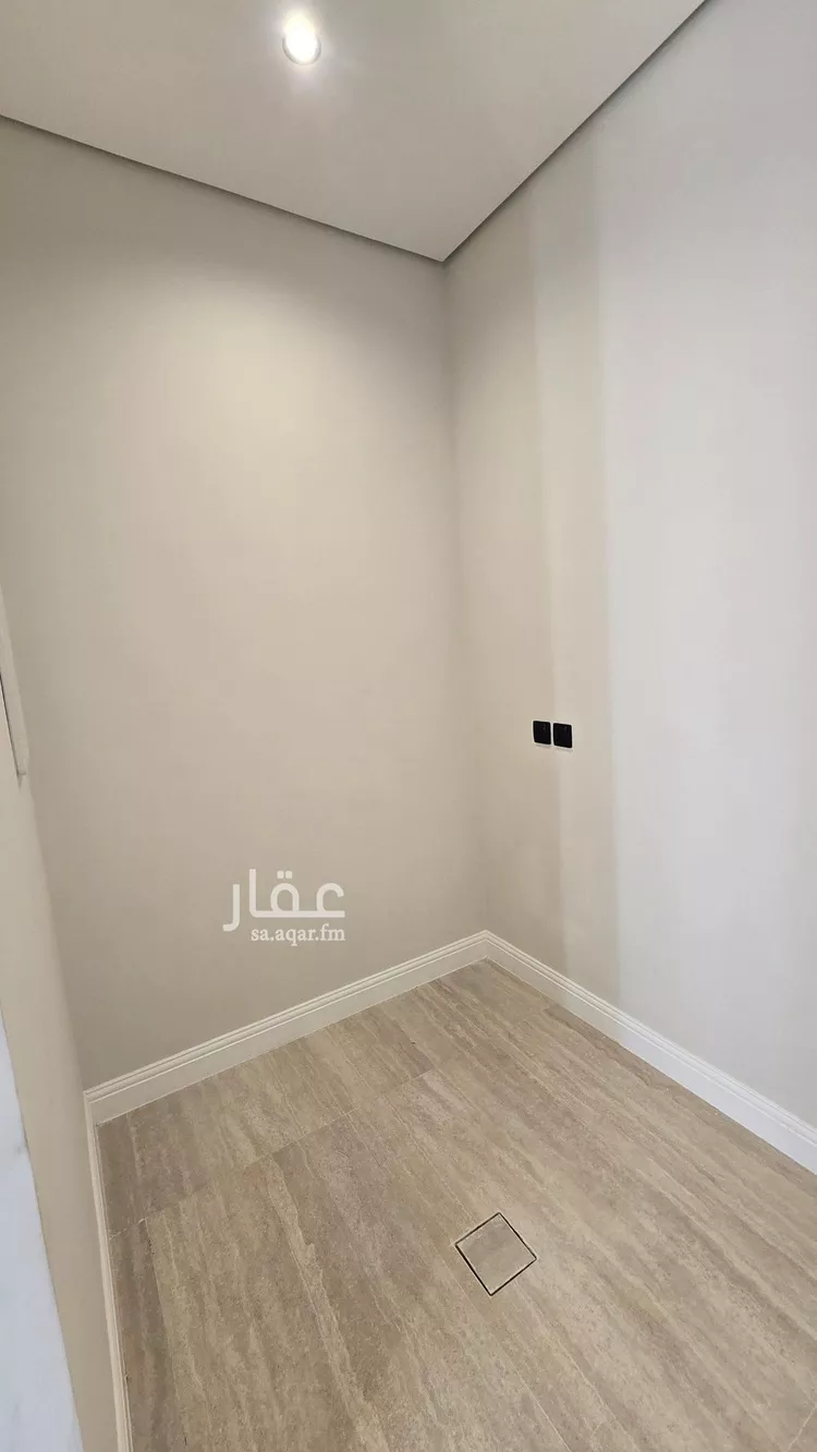 Floor for Sale in Riyadh Al Aqiq 6