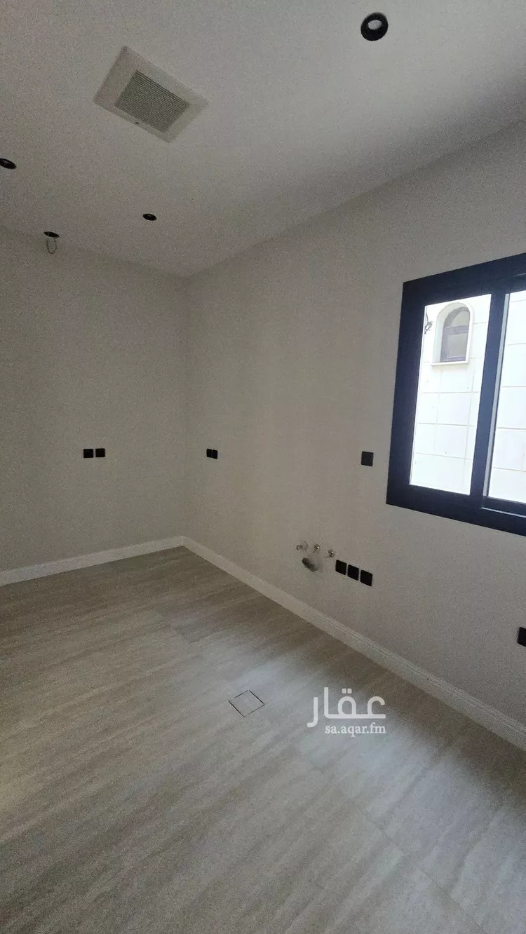 Floor for Sale in Riyadh Al Aqiq 13