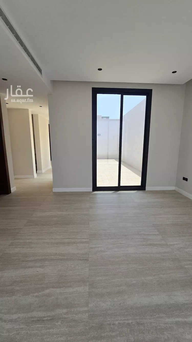 Floor for Sale in Riyadh Al Aqiq 20