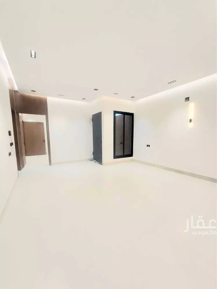 دور للبيع في شارع عبدالله ابن ابي حدرد ، حي العليا ، المزاحمية ، المزاحمية