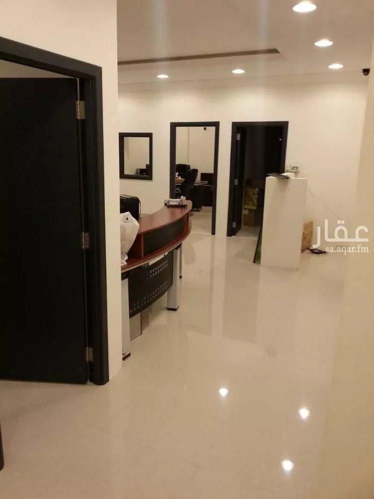 مكتب تجاري للإيجار في شارع الغرايب, حي الصالحية, مدينة الرياض, منطقة الرياض
