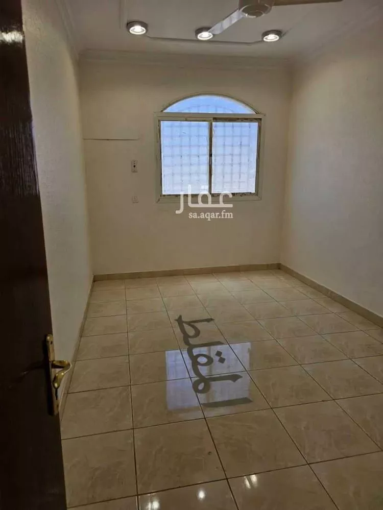 عمارة للإيجار في شارع ابن مجاهد ، حي الهر ير ، خميس مشيط ، خميس مشيط صورة 4