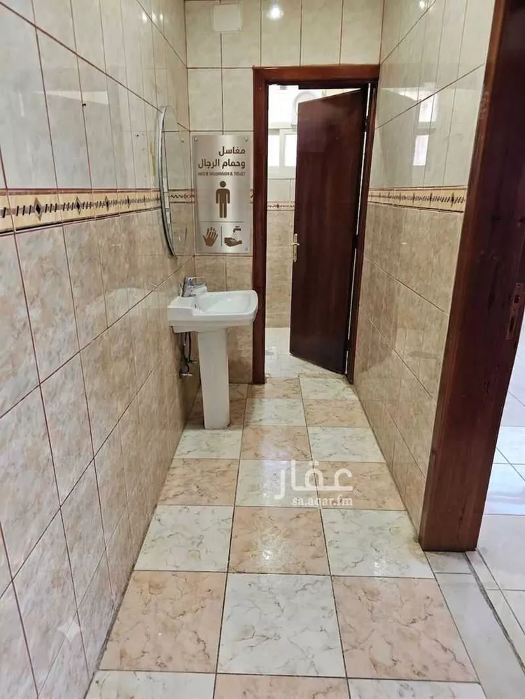عمارة للإيجار في شارع 7417475, حي الرصراص 1, مدينة خميس مشيط, منطقة عسير 8