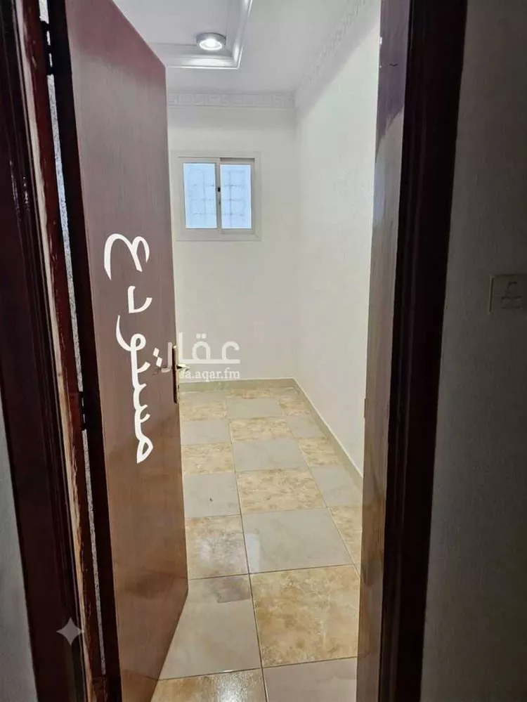 عمارة للإيجار في شارع ابن مجاهد ، حي الهر ير ، خميس مشيط ، خميس مشيط صورة 3
