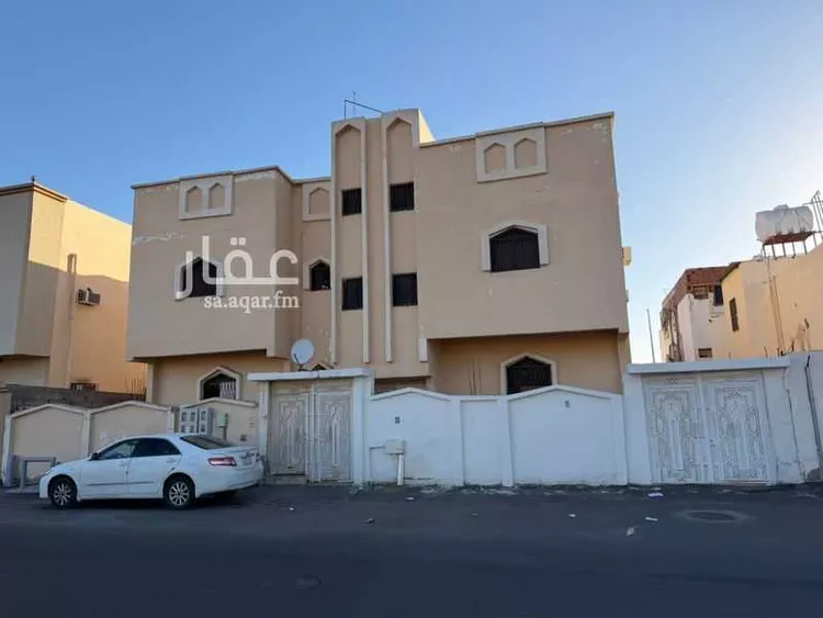 عمارة للبيع في شارع علي ابن عمر الدارقطني, حي العزيزية, مدينة المدينة المنورة, منطقة المدينة المنورة