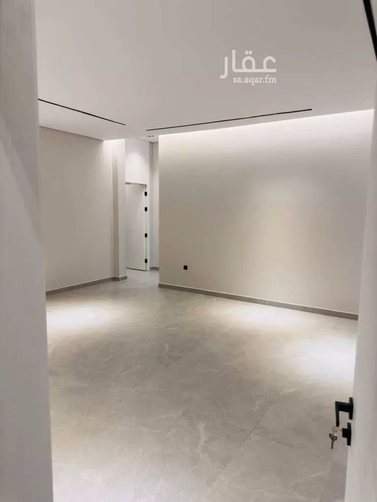 دور للبيع في شارع رقم 302, حي النرجس, مدينة الرياض, منطقة الرياض صورة 2