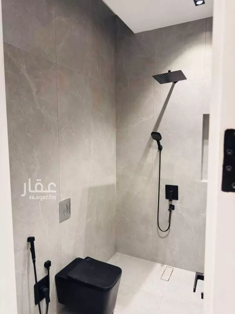 دور للبيع في شارع رقم 302, حي النرجس, مدينة الرياض, منطقة الرياض صورة 5