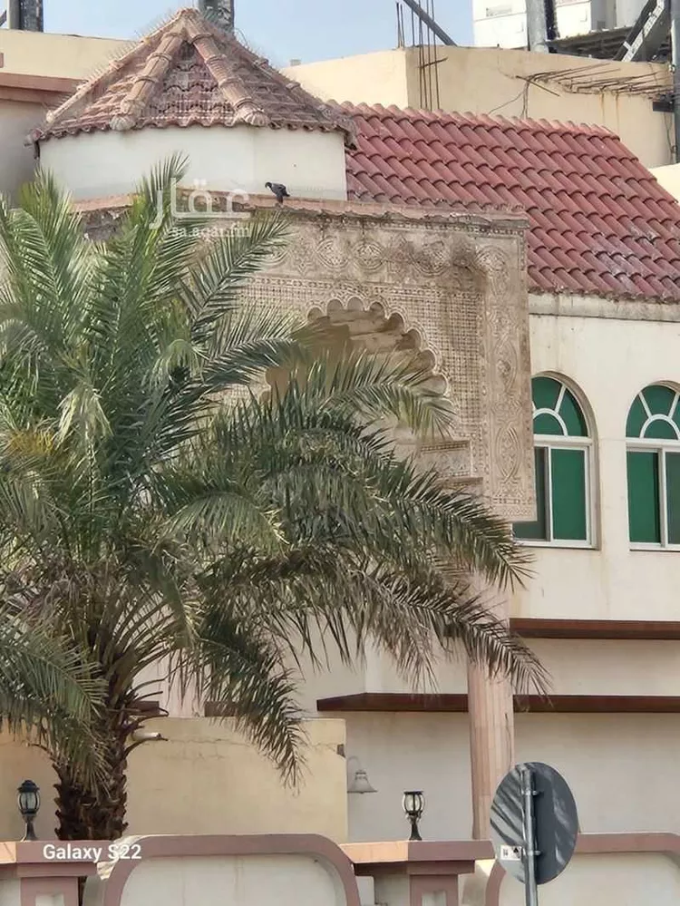 فيلا للبيع في شارع حارثة ابن سهل الانصاري, حي المبعوث, مدينة المدينه المنوره, منطقة المدينة المنورة صورة 2