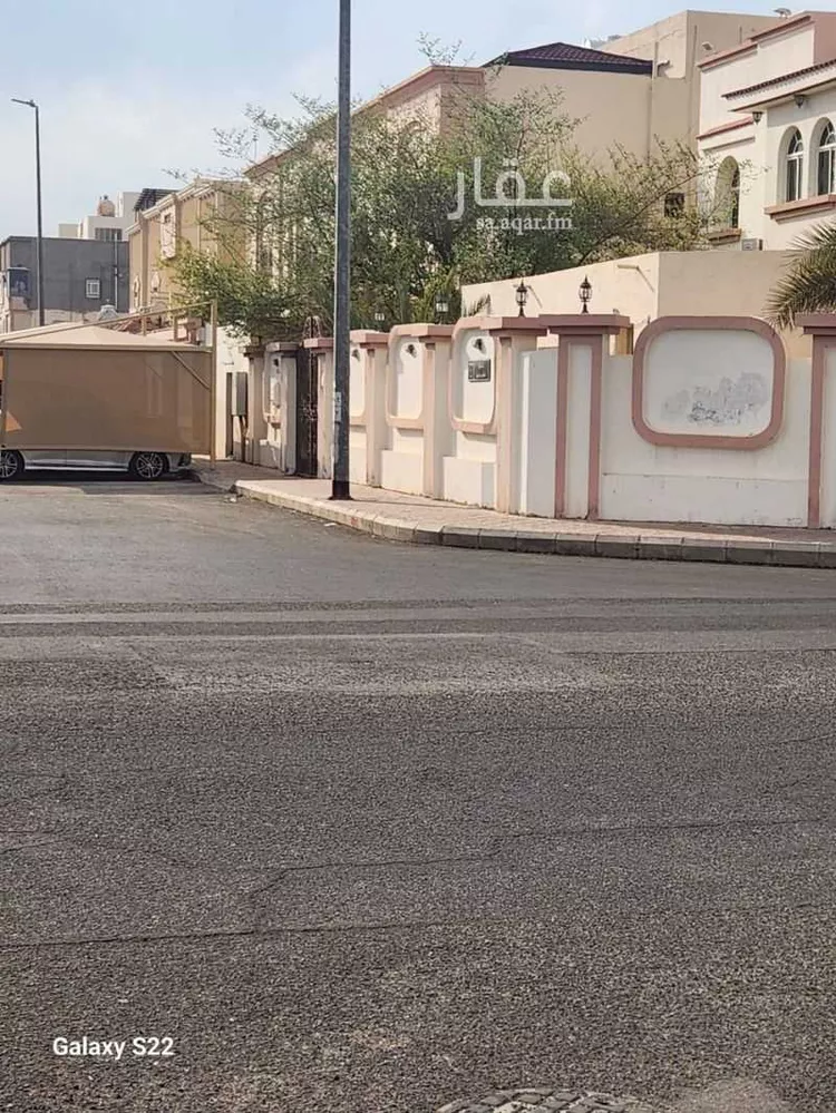 فيلا للبيع في شارع حارثة ابن سهل الانصاري, حي المبعوث, مدينة المدينه المنوره, منطقة المدينة المنورة صورة 3