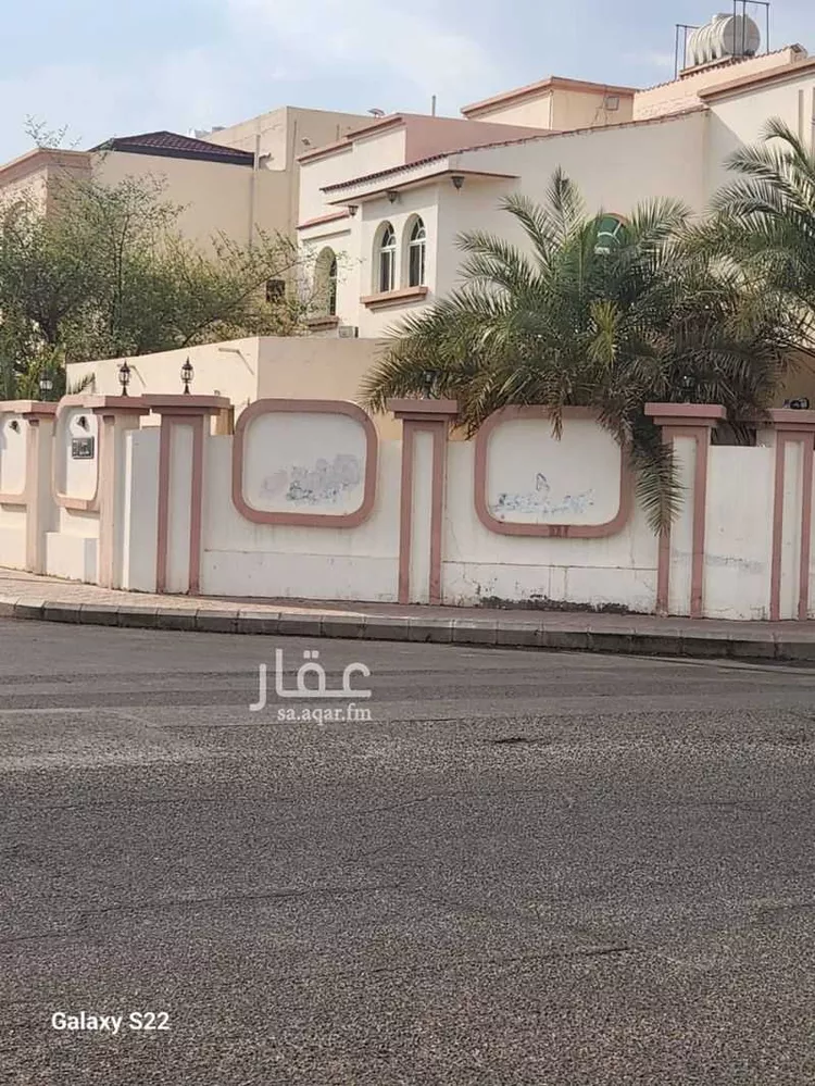 فيلا للبيع في شارع حارثة ابن سهل الانصاري, حي المبعوث, مدينة المدينه المنوره, منطقة المدينة المنورة