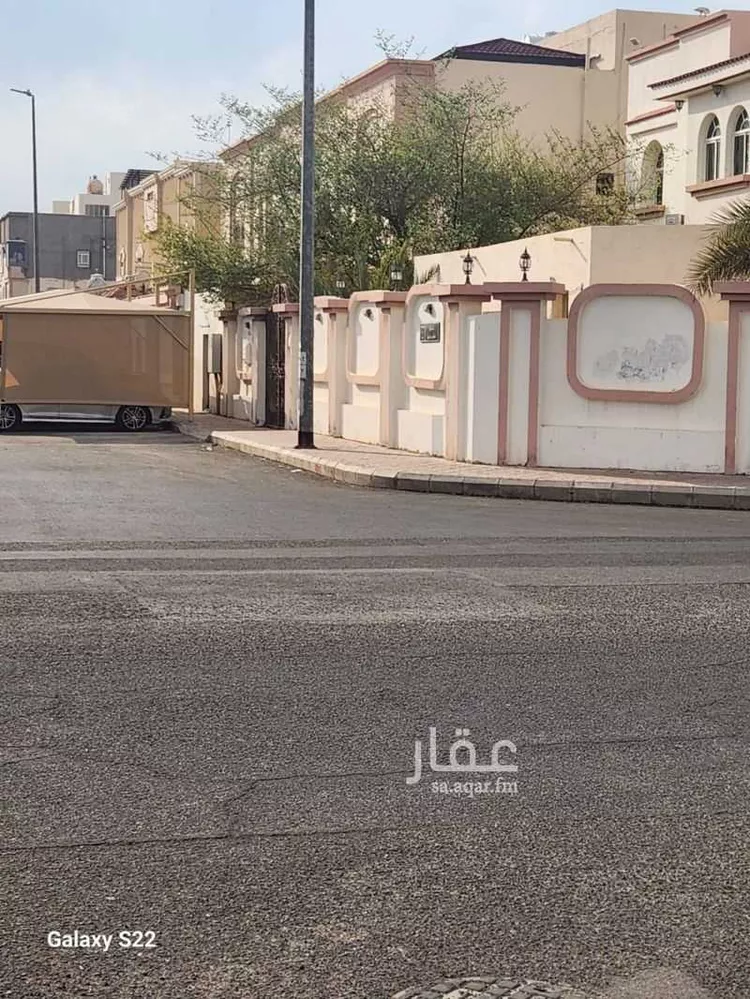 فيلا للبيع في شارع حارثة ابن سهل الانصاري, حي المبعوث, مدينة المدينه المنوره, منطقة المدينة المنورة صورة 2
