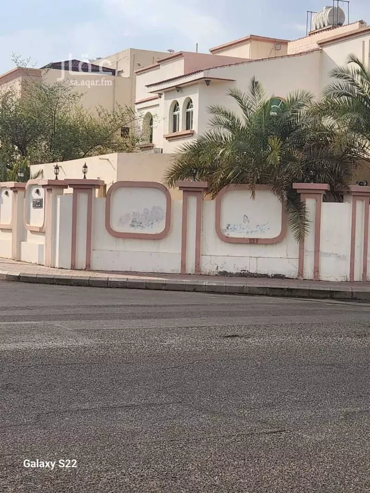 فيلا للبيع في شارع حارثة ابن سهل الانصاري, حي المبعوث, مدينة المدينه المنوره, منطقة المدينة المنورة