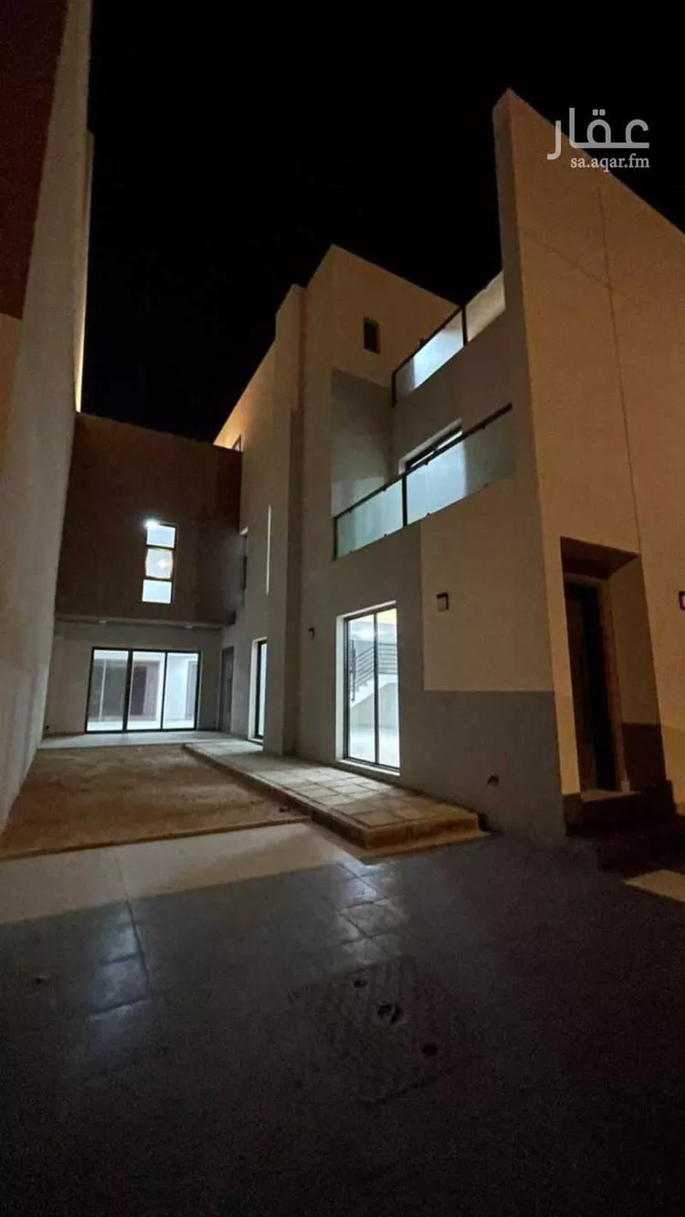 فيلا للبيع في شارع شارع حارثة بن وهب الخزاعي, حي مطار الملك خالد الدولي, مدينة الرياض, منطقة الرياض صورة 3