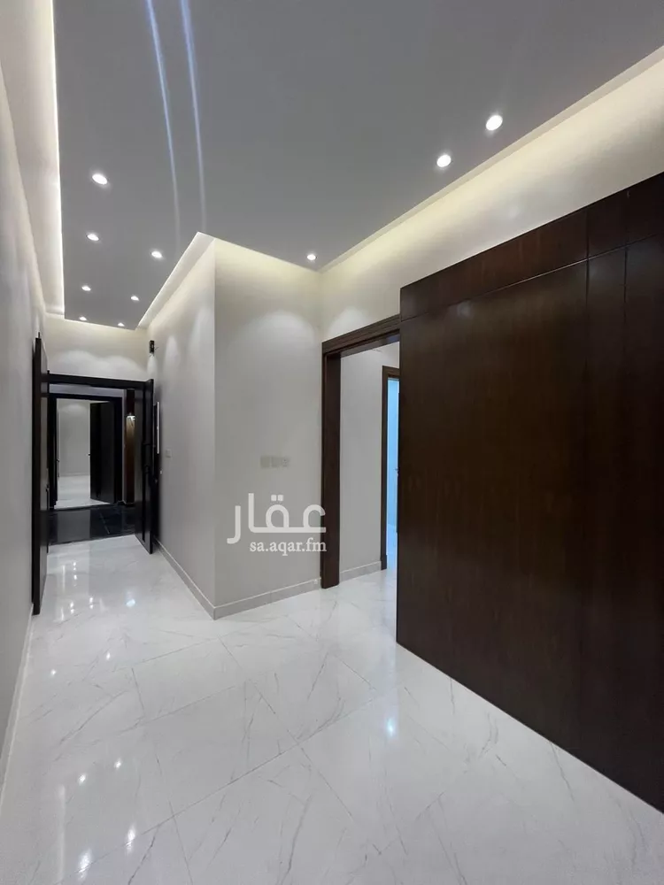شقة للبيع في شارع شارع 41 ب, حي المطار, مدينة جازان, منطقة جازان 12