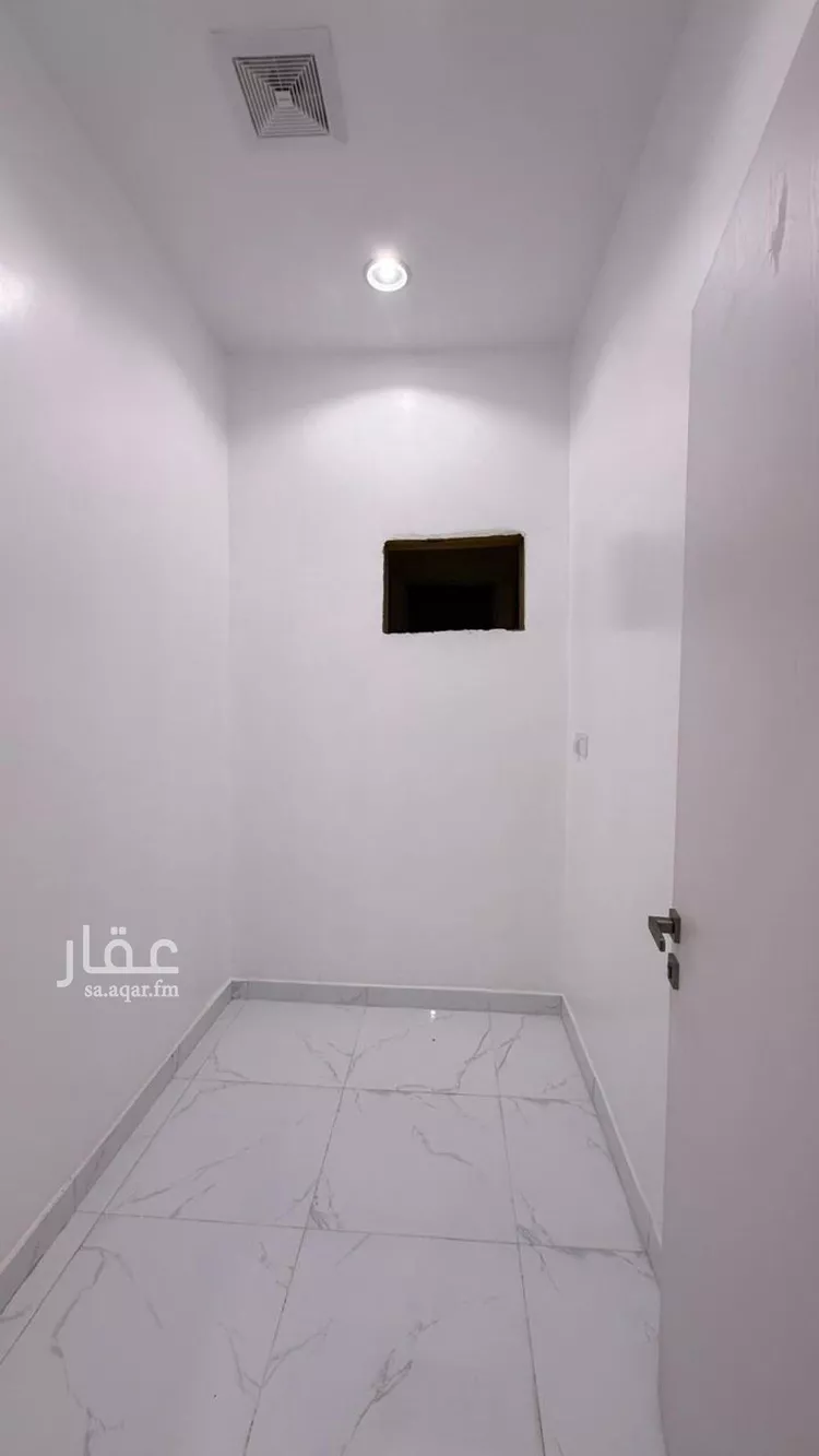 شقة للبيع في شارع أبي الحسن الحلي, حي السويس 1, مدينة جازان, منطقة جازان 12