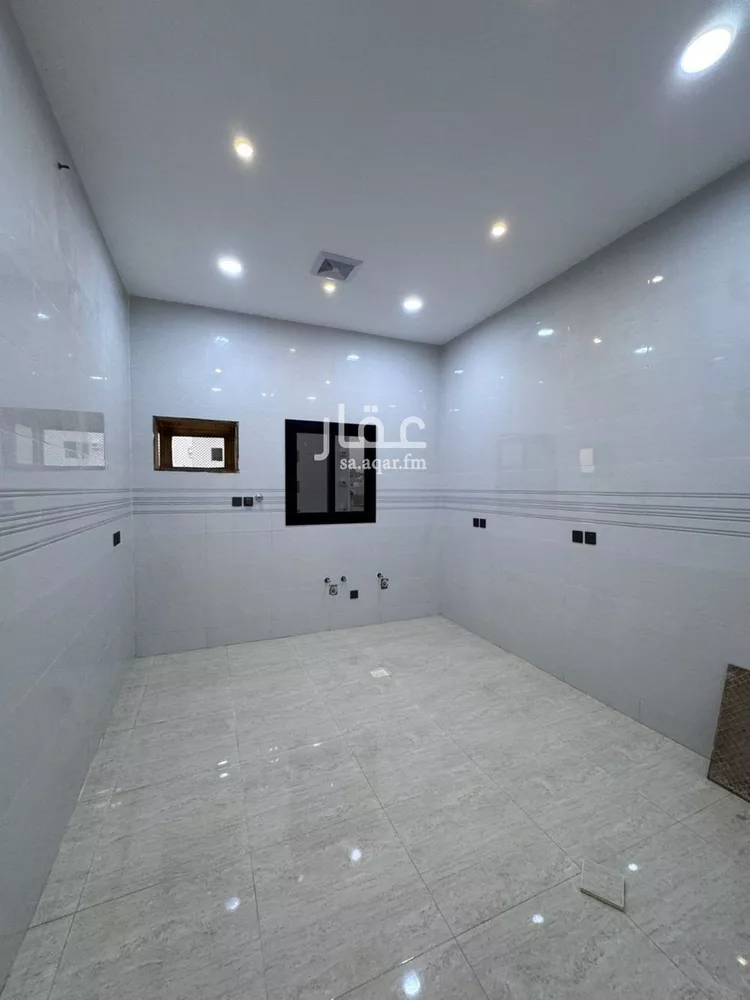Floor for Sale in Jazan As Suways 14