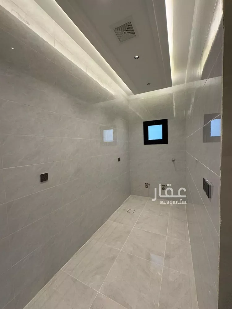 فيلا للبيع في شارع جابر بن حيان, حي الصناعية, مدينة جازان, منطقة جازان 16