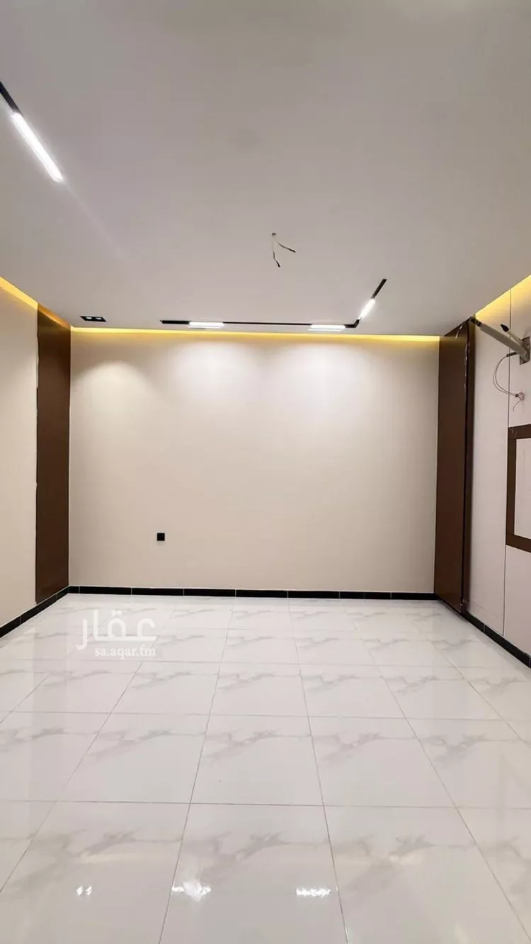 شقة للبيع في شارع أحمد عبد الله الفاسي, حي السويس 2, مدينة جازان, منطقة جازان 10